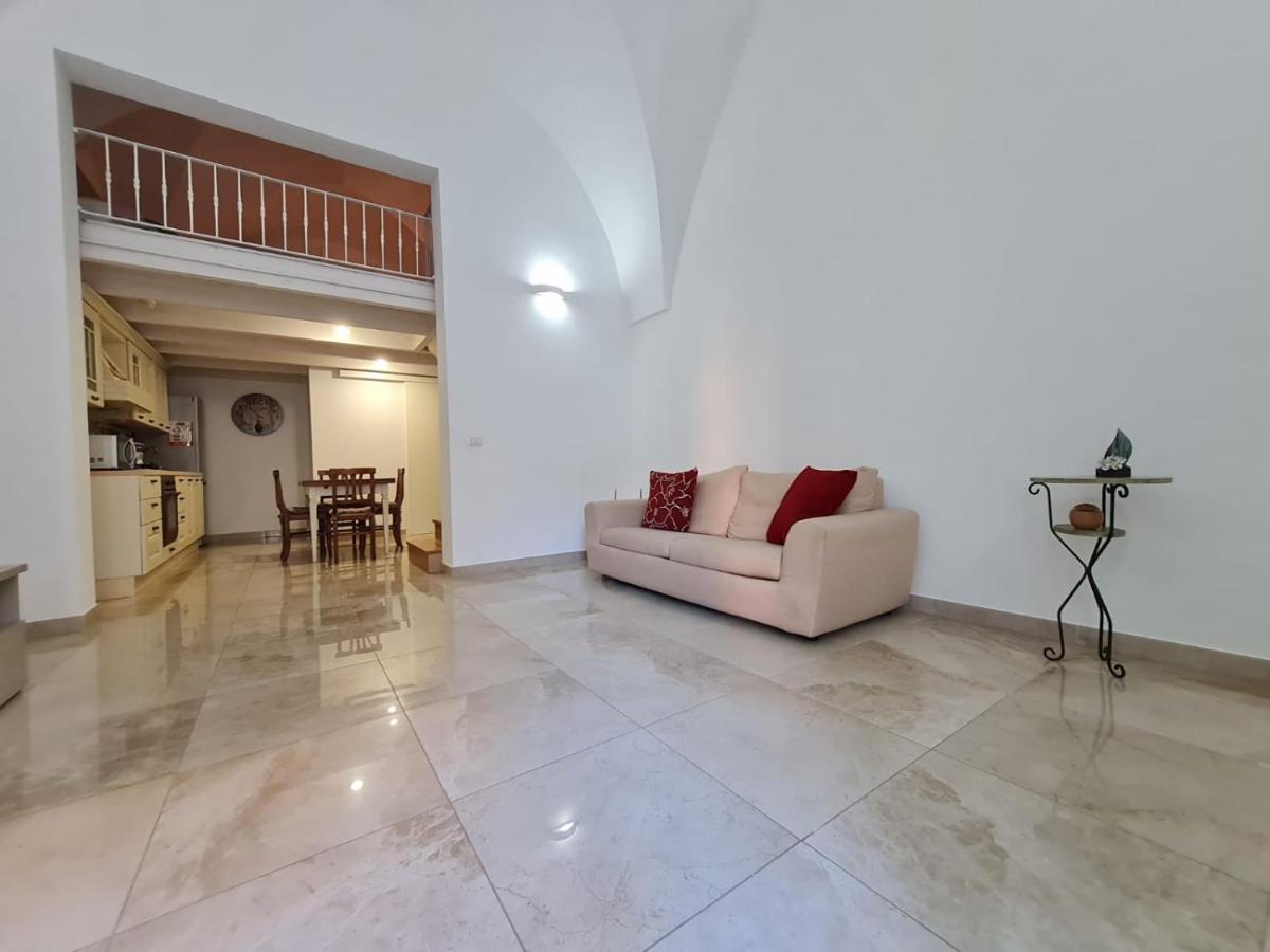 Ferienwohnung Flat 24 Maggio Lecce Exterior foto